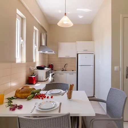 Apartament Cosmos 2 *